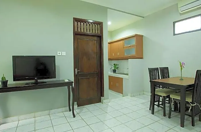 Sari Indah Guest house Kuta (Bali)