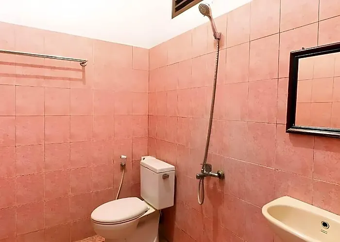 Guest house Sari Indah 2*