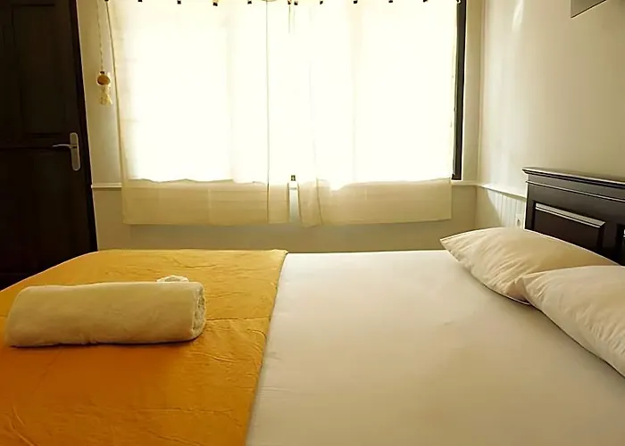 Sari Indah Guest house Kuta (Bali)